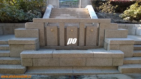 KHS Liberec schodiště žula po